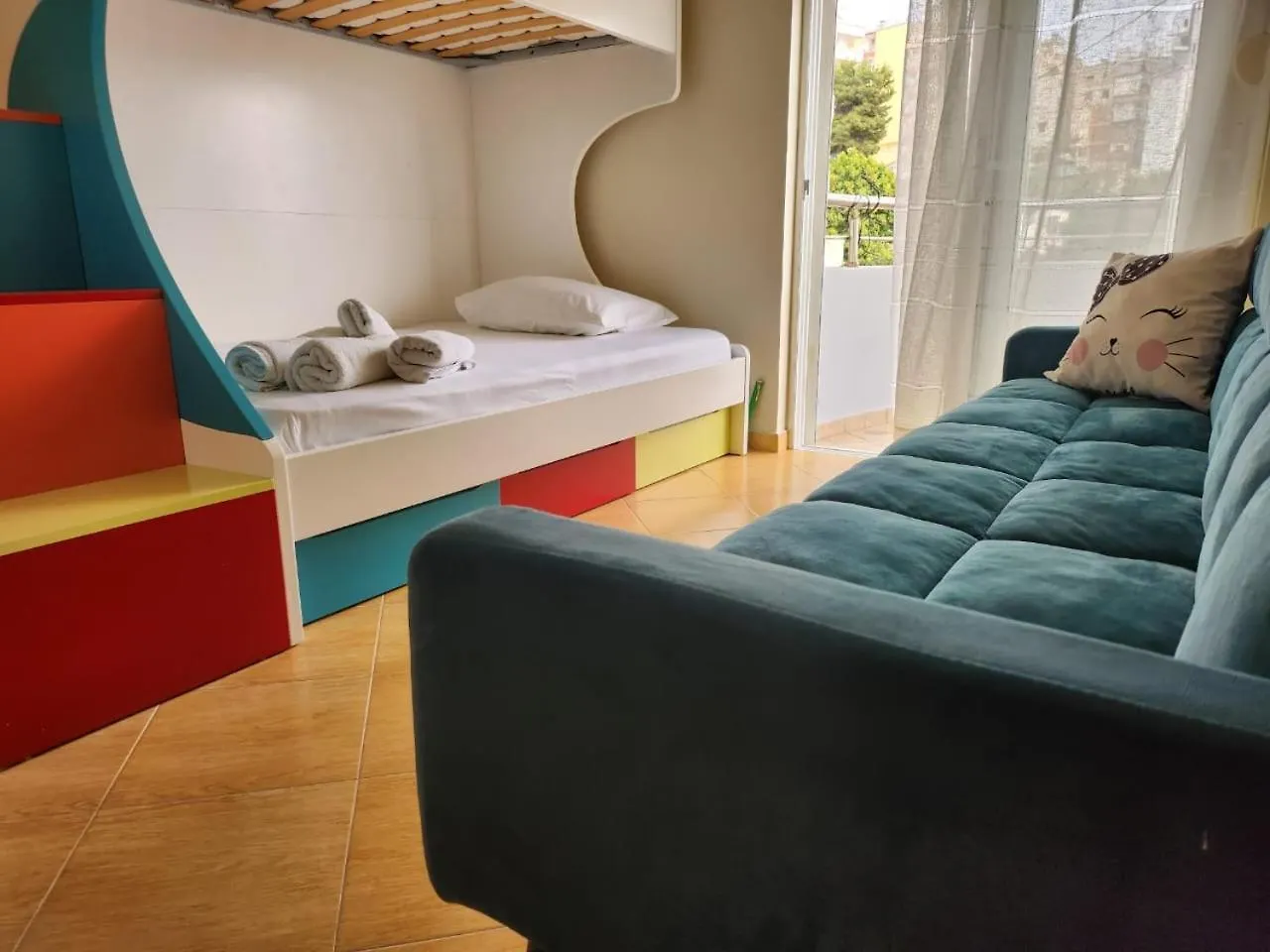 Chris Sea View Apartments Sarandë アルバニア